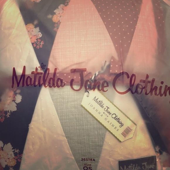 NIP/NWT Matilda Jane/ Joanna Gaines Quilt - Picture 1 of 5